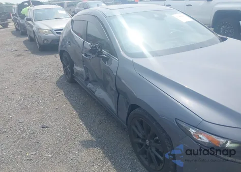 2023 Mazda Mazda3 2.5 S Carbon Edition z USA, uszkodzony, nr VIN JM1BPALM7P1600527